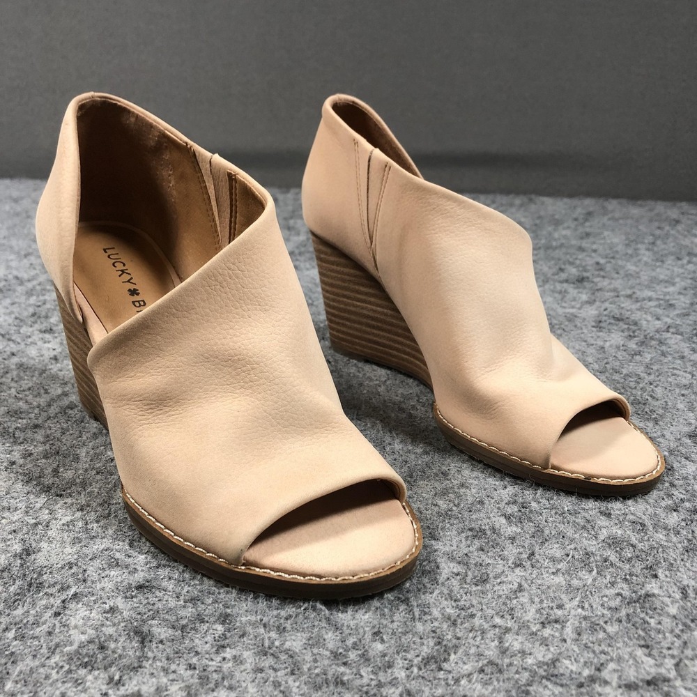 Lucky Brand Wedge Slide Sandals Womens Size 6.5 Beige Leather Peep Toe Comfort